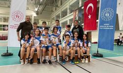 Badminton Akademi sporcuları, çifte başarıya imza attı