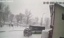 Bursa'da kar yağışı sonrası kazalar kaçınılmaz oldu! Yolcular ölümden döndü...