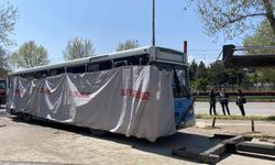 Bombalı saldırı sonucu, 7 personelin yaralandığı otobüs, olay yerinden kaldırıldı!