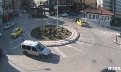 Bursa’daki kazalar trafik kameralarına yansıdı!