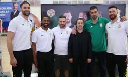 Bursaspor Basketbol Takımı, üç oyuncusuyla sözleşme yeniledi
