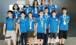 Bursa Büyükşehir Belediyespor Kulübü Satranç Takımları Türkiye Şampiyonası’nda yine zirveyi kaptırmadı