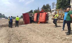 Bursa’da hafriyat kamyonu yan yattı: 1 yaralı
