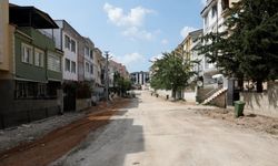 İnegöl’de sokaklar kaldırımlarla yenilendi