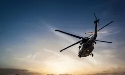 İtalya'da 4'ü Türk 7 kişiyi taşıyan kayıp helikopteri arama çalışmaları sürüyor