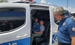 Üvey babasından kaçan 2 çocuk; şehirler arası otobüste yakalandı!