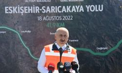 Bakan Karaismailoğlu'ndan Eskişehir-Sarıcakaya yoluna inceleme