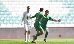 TFF 2. Lig: Bursaspor: 3 - Bayburt Özel İdare Spor: 1