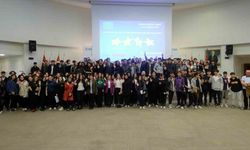Bursalı Gençler, Avrupa Günü’nde eğitim imkânılarını keşfetti!