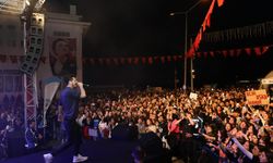 Mudanya 19 Mayıs'ı Kolpa konseriyle kutladı.