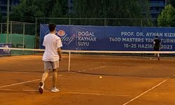 Prof. Dr. Ayhan Kızıl T400 Masters Tenis Turnuvası'nda  6. yıl heyecanı