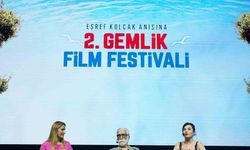 2. Gemlik Film Festivali’nin açılışını Cezmi Baskın ve Gonca Vuslateri yaptı