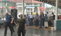 Bursalılar sağanak yağmura hazırlıksız yakalandı!