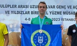 Bursa Büyükşehir Belediyesporlu yüzücü Özgür Yonca madalyaları topladı!