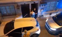 Ekipler baskın yaptı, mahalleli alkışla destek verdi!