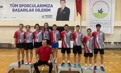 Osmangazi Badminton takımının şampiyonluk sevinci!