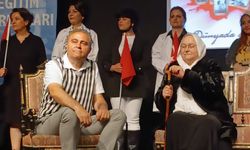 Türk kadınlarının öyküsünü anlatan tiyatro eseri başarıyla sergilendi