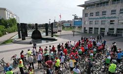 Bisiklet tutkunlarından 19 Mayıs turu