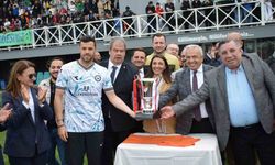 Nilüfer Belediye FSK şampiyonluk kupasına kavuştu!