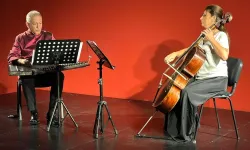 MEM Sahne'de sezon çello ve kanunun buluşmasıyla başladı