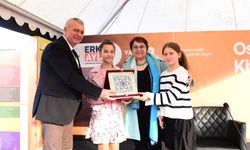 Bursalı 100 Bini Aşkın Kitap Sever Osmangazi Kitap Fuarı’nı Ziyaret Etti