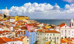 Aylık 43 bin TL geliri olanlara Avrupa Birliği ülkesi oturum izni verecek