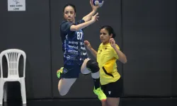 Kadın hentbolcular EHF Avrupa Kupası kapısını araladı