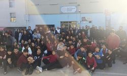 “İYİ'likte Yarışıyorlar”