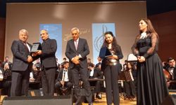 Zeki Müren'in 94. yılında anlamlı gece