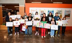 Anne ve Çocuklardan Renkli Sanat Yolculuğu