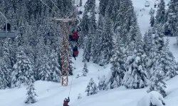 Uludağ'da telesiyejde mahsur kalan 40 kişi kurtarıldı