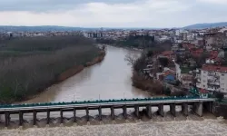 Bursa'da yağmurlar sonrası Mustafakemalpaşa Çayı coştu