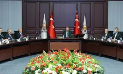 İktidardan belediye hamlesi