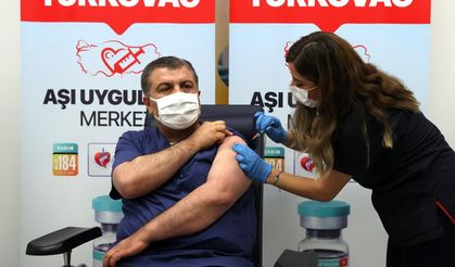Sağlık Bakanı Fahrettin Koca TURKOVAC aşısı oldu!