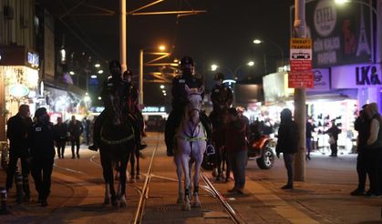 Bursa'da atlı polisler yılbaşı gecesinde ön plana çıktı