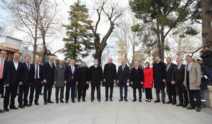 Numan Kurtulmuş Bursa’da tarih turuna çıktı