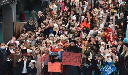 ’Tarih Yazan Çocuklar İnegöl’de projesine iş adamlarından destek