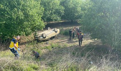 Bursa’da takla atan otomobilde can pazarı!