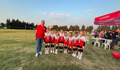 Kız Çocukları için Mini Voleybol Şenliği