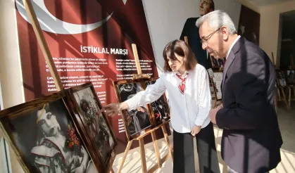 Bursa Gemlik'te 'İlmek İlmek Cumhuriyet Kadınları' sergisi