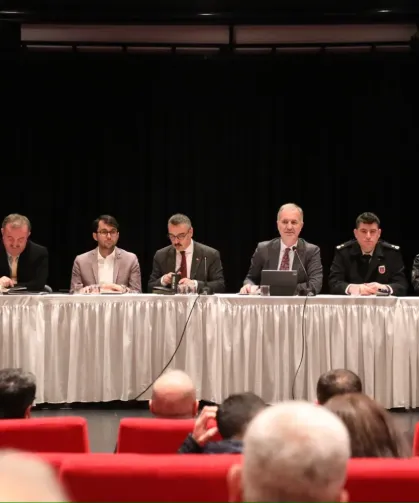 Bursa İnegöl'de 116 muhtarla istişare toplantısı yapıldı