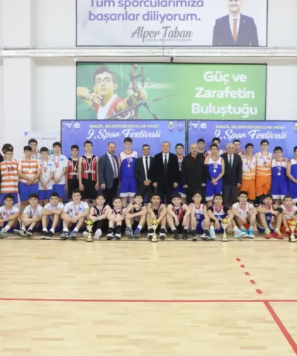 Bursa İnegöl'de Spor Festivalinde potanın yıldızları ödüllerini aldı