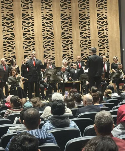 Bursa'da 'Kalpten Dile Ezgiler' konserine yoğun ilgi