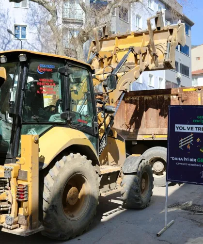 Bursa Gemlik'in köklü caddesinde önemli çalışma