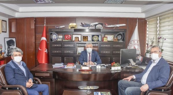 Başkan Özkan: "Sağlık çalışanlarımıza destek oluyoruz"