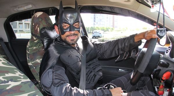 ‘Batman’ taksici