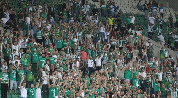 Bursaspor-Eyüpspor maçının biletleri 48 saatte 2 bin adet satıldı
