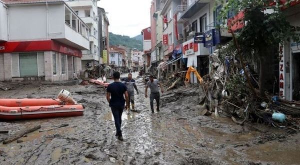 Karadeniz'deki sel felaketinde toplam can kaybı 77'ye çıktı