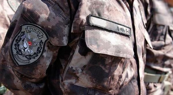 Fırat Kalkanı bölgesinde zırhlı araca saldırı: 2 polis şehit, 2 polis yaralı