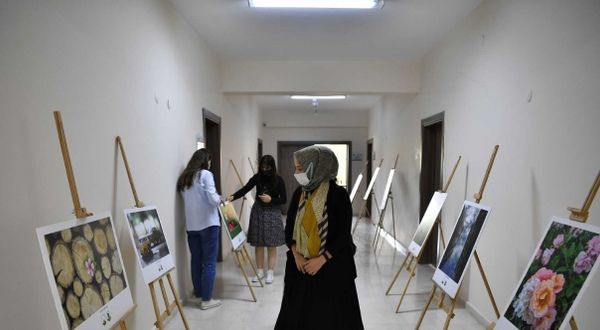 Osmangazi'de Kursiyerler fotoğraflarını sergiledi